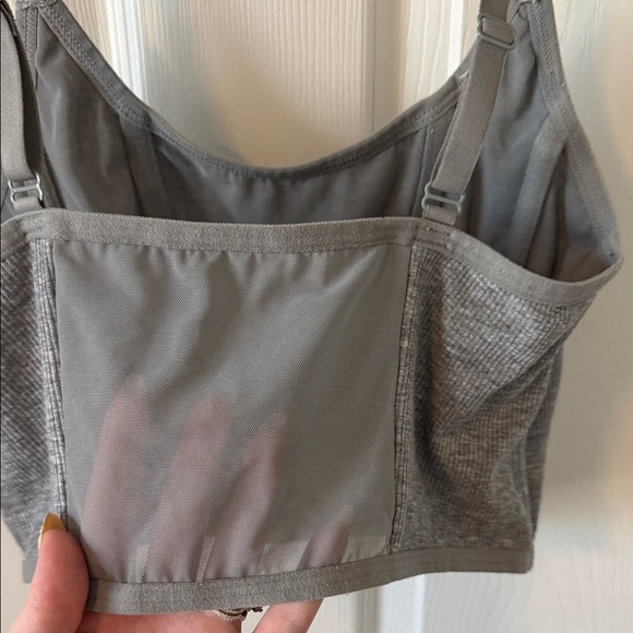 Gray Ribbed Crop Tank Top - Picture 3 of 3